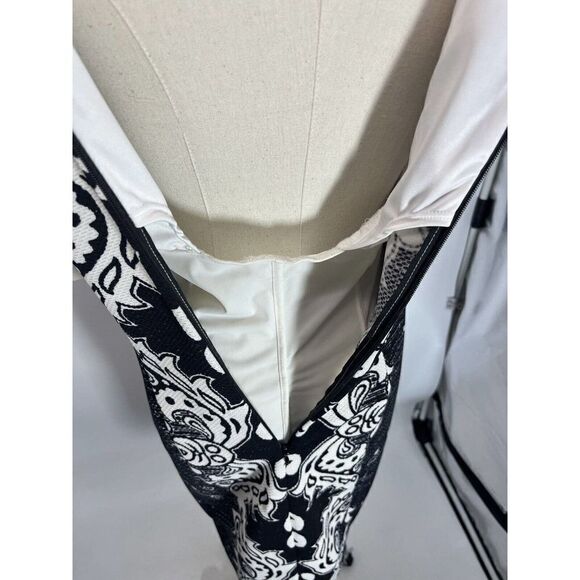 NYDJ Black White Floral Sheath Shaper Dress Sleeveless Size 8 Slimming - Picture 13 of 16